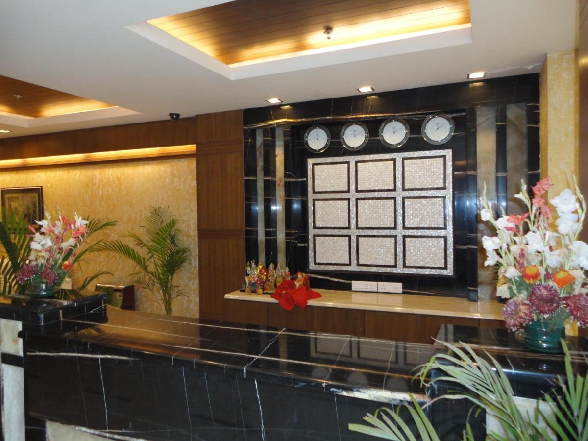 Divine Paradise Neu-Delhi Exterior foto