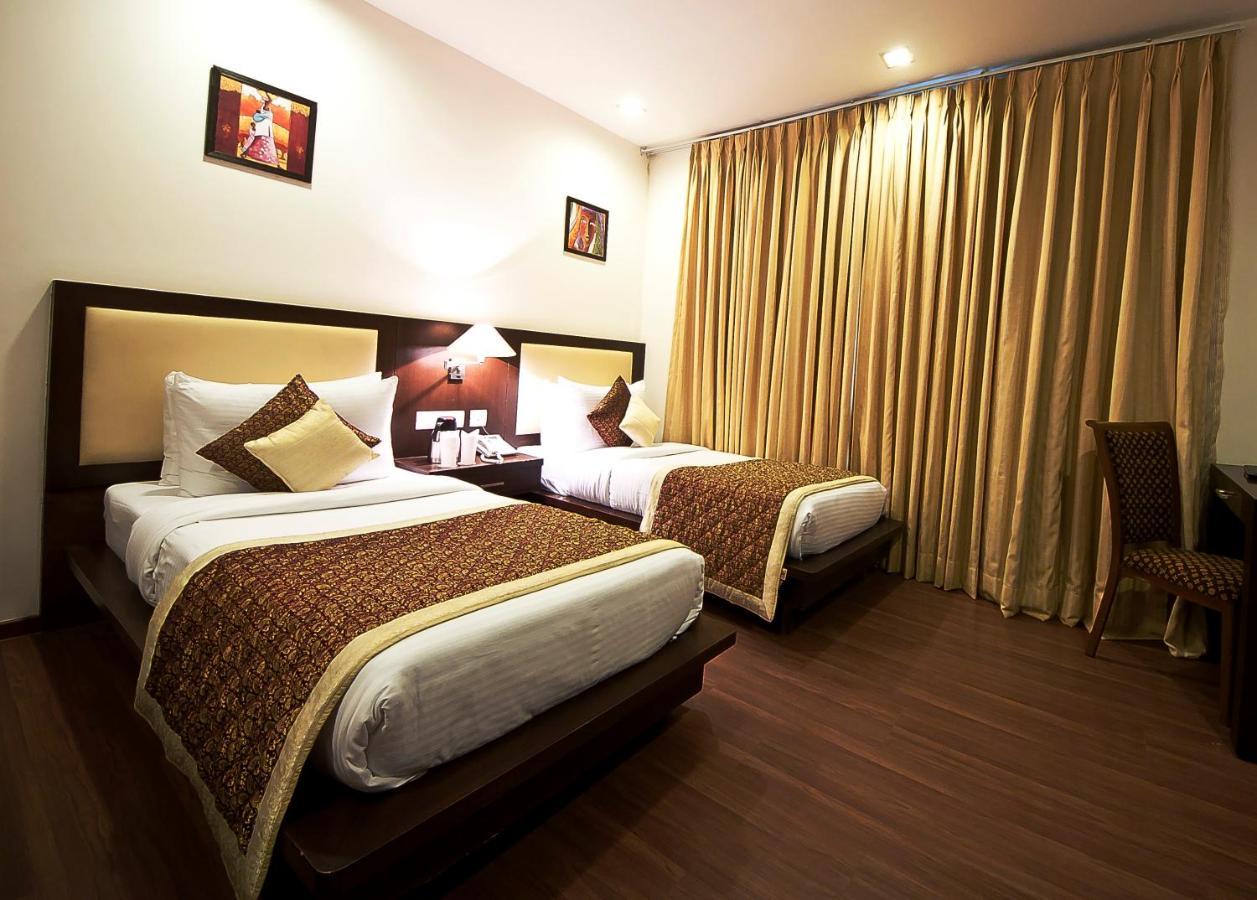 Divine Paradise Neu-Delhi Exterior foto