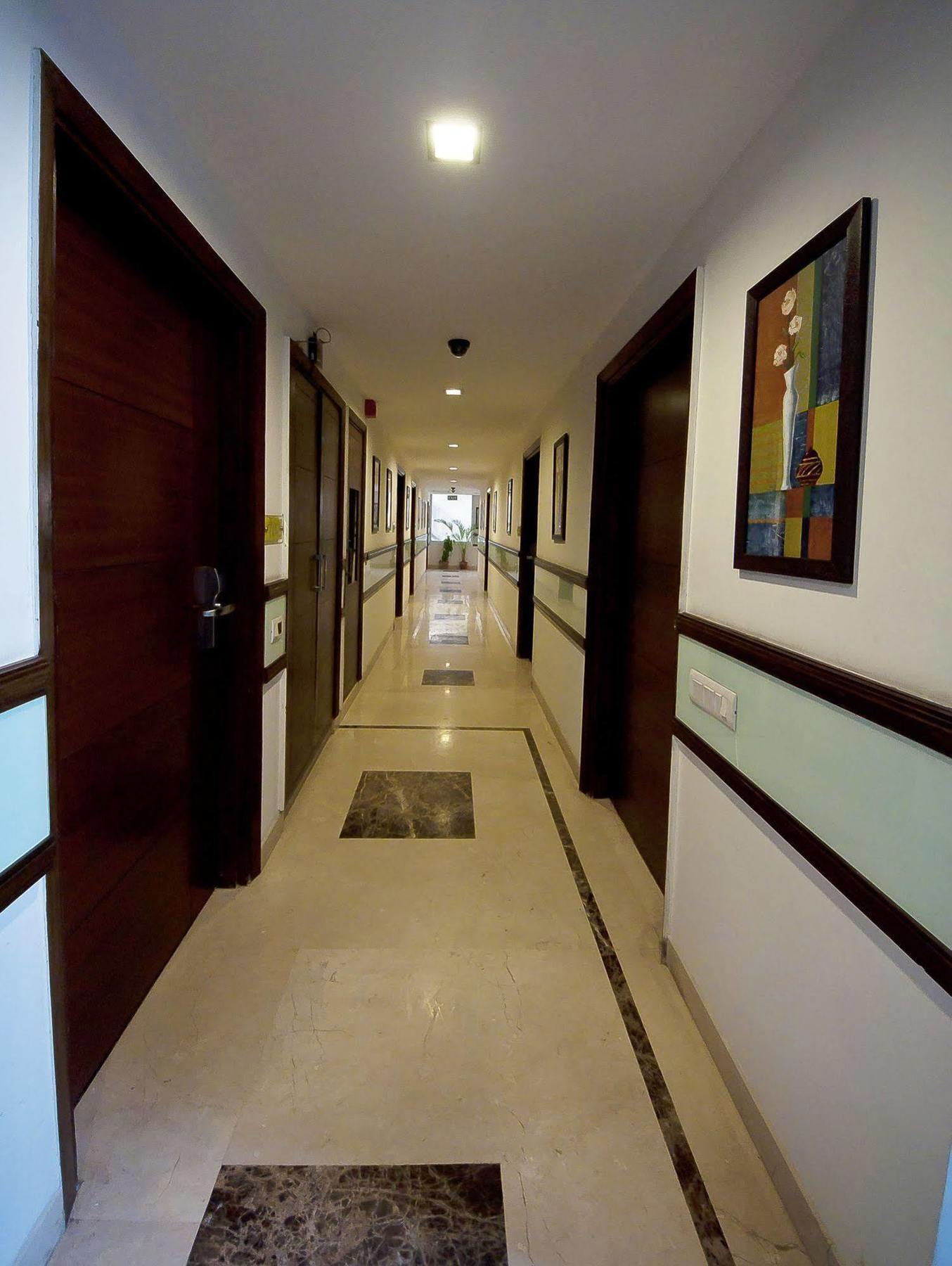 Divine Paradise Neu-Delhi Exterior foto